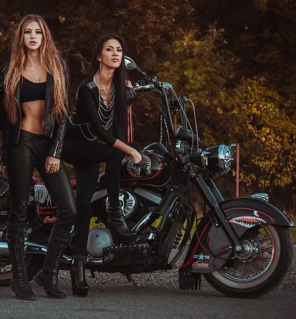 Beautiful girls and bikes in Kampinas