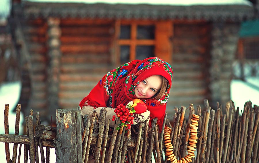 Sexy girl Women in Slavic costumes in Kampinas